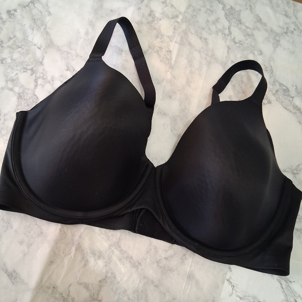 🎊AMBRIELLE Sleek Black Bra